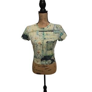 Green floral tee, size large